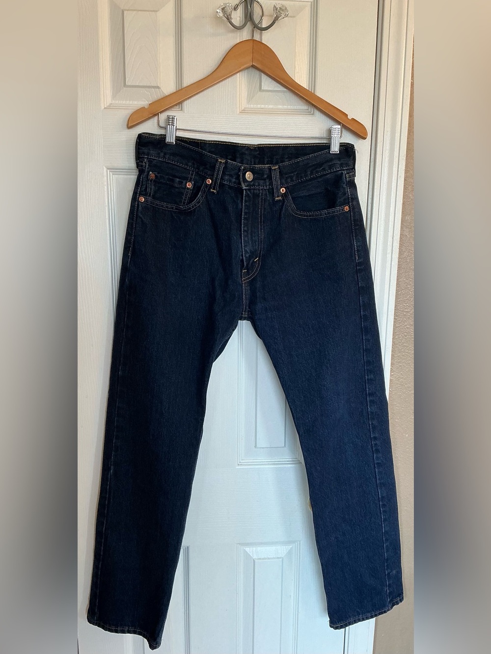 LEVI'S 505 Men’s Regular Fit Denim Jeans Size 32X30 Indigo Blue Dark Wash
